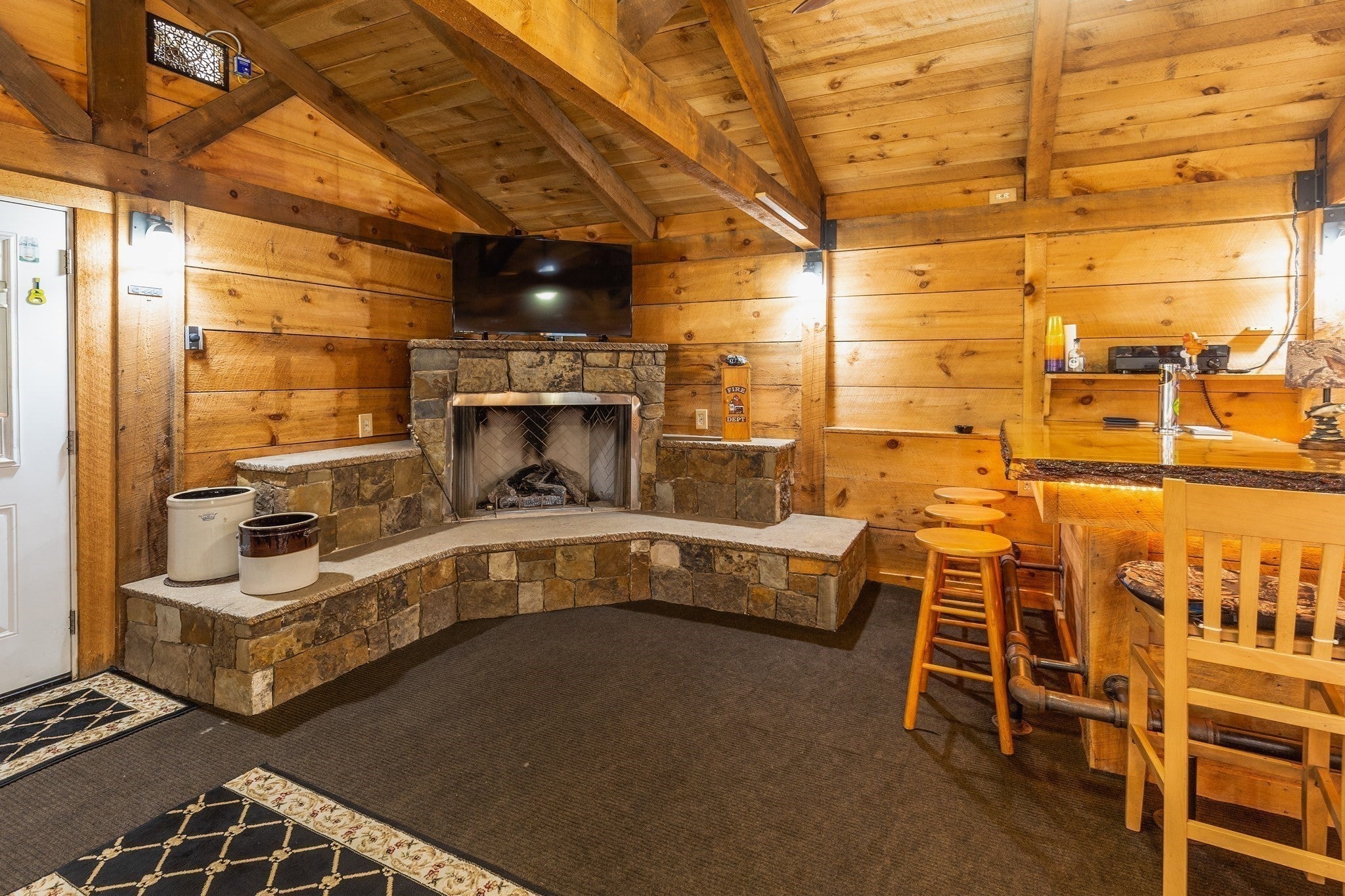 9 Pleasant St, Carver, MA Photo #29