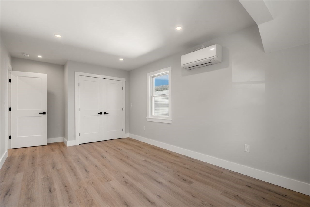 15 Addison Street B