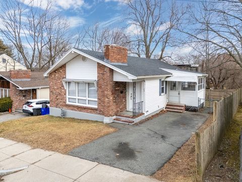 68 Charles St Boston MA 02130