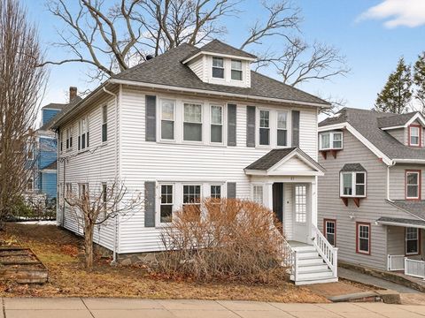 83 Newburg St 1 Boston MA 02131