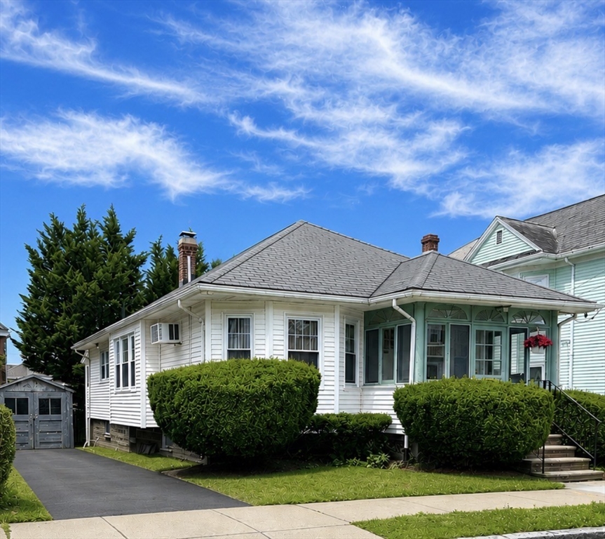 24 Stearns Ave