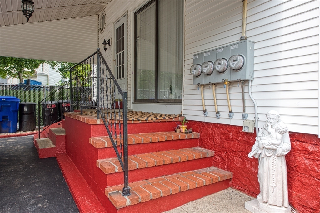 29 E Walnut St