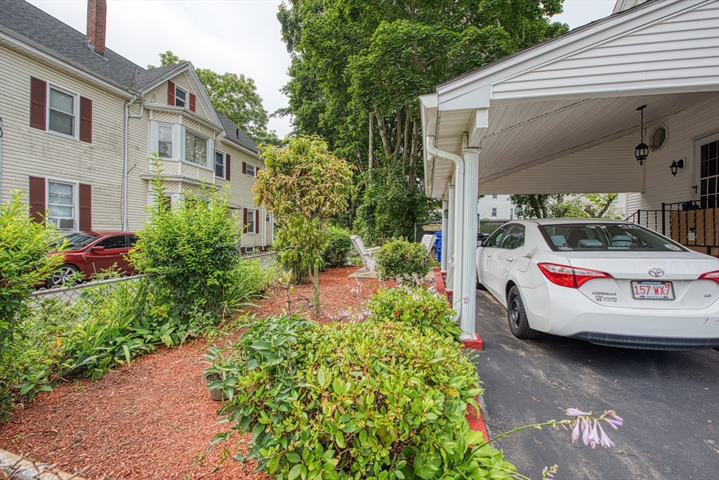 29 E Walnut St