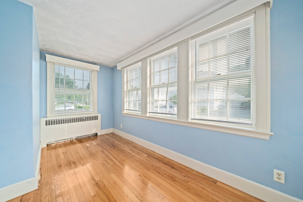 3 Celia Rd
