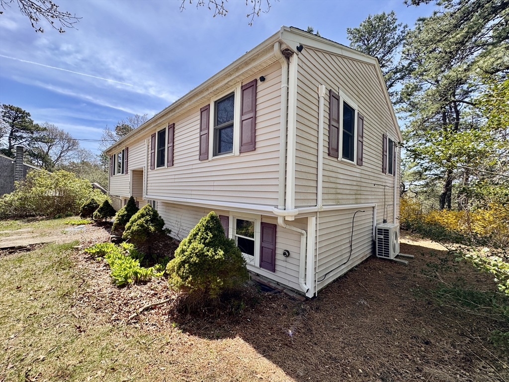 885 Long Pond Rd