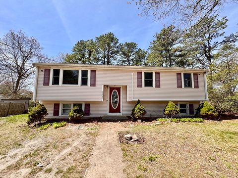 885 Long Pond Rd Plymouth MA 02360