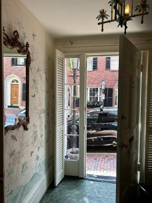 11 West Cedar Street