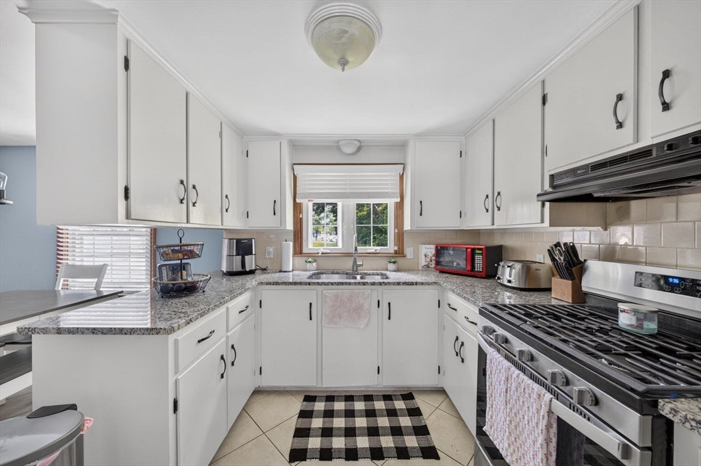 458 Orswell St, Fall River, MA, 458 Orswell St, Fall River, MA Photo #15