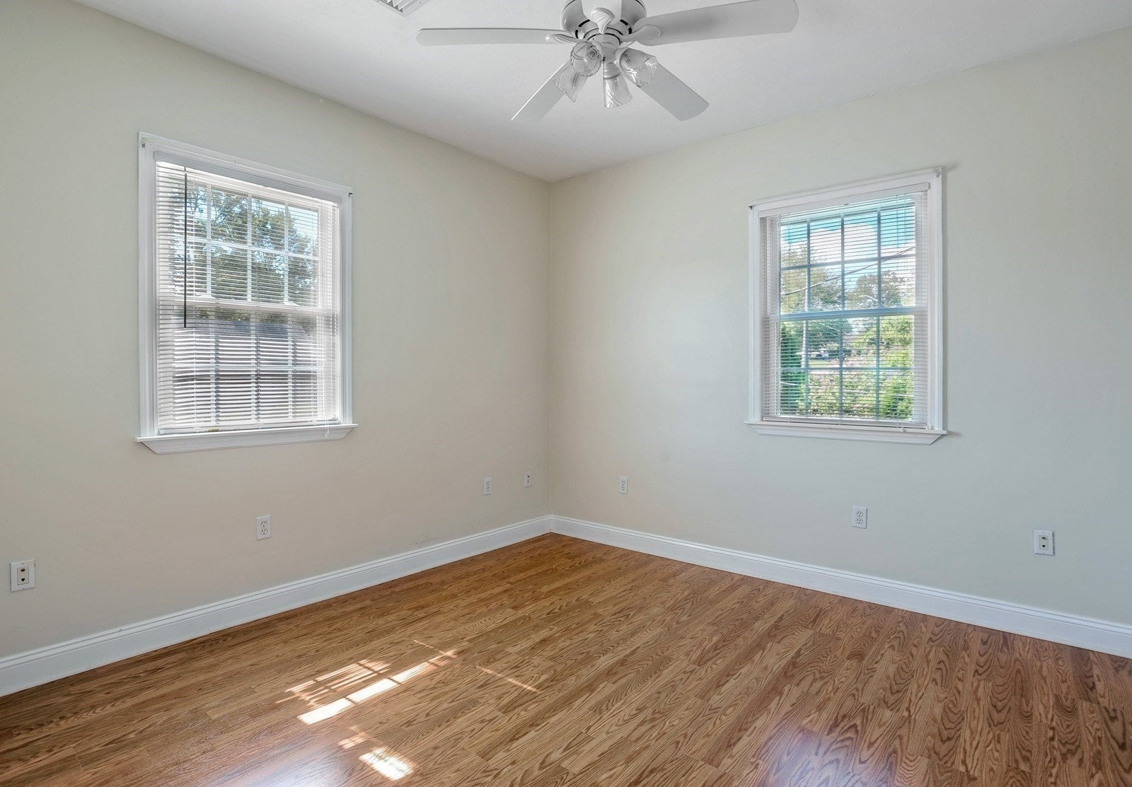 5 Seminole Ave, Weymouth, MA Photo #22