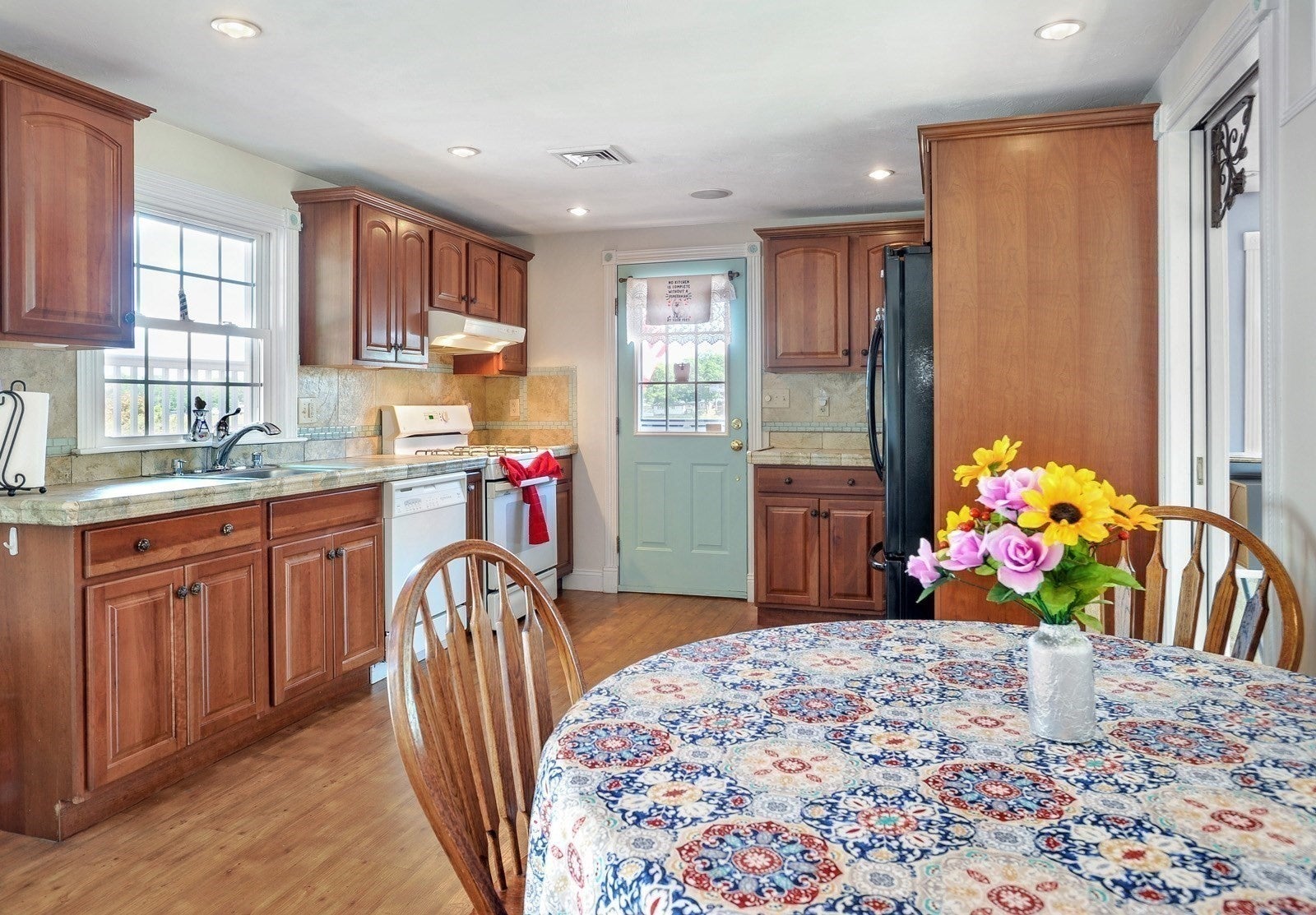 5 Seminole Ave, Weymouth, MA Photo #11