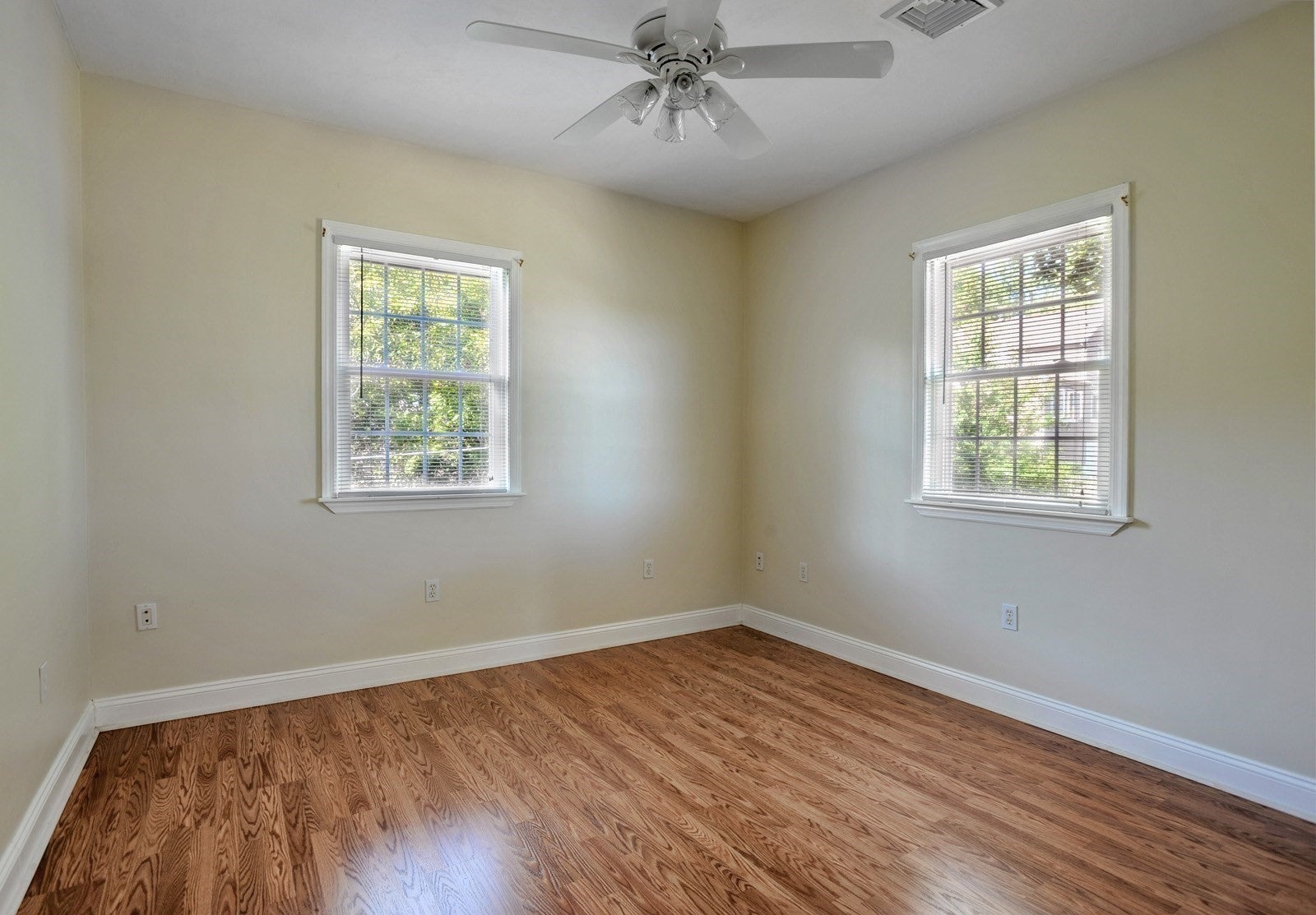 5 Seminole Ave, Weymouth, MA Photo #23