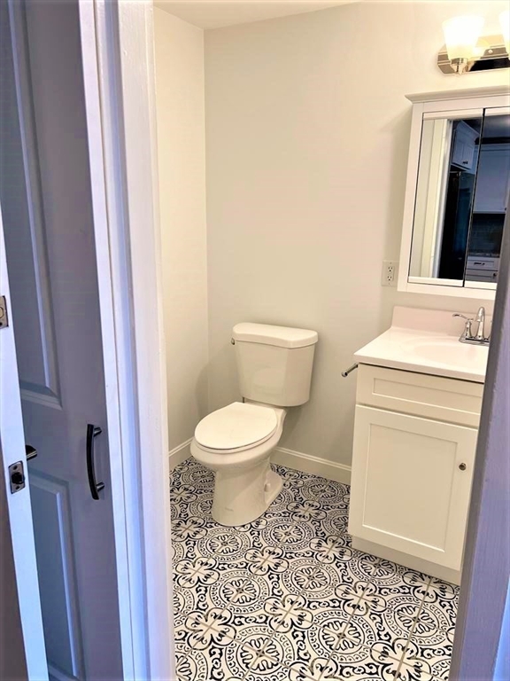 1321 Worcester Rd Unit 607