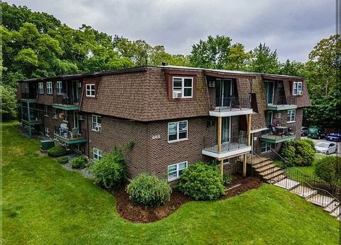 668 Robbins Ave 17 Dracut MA 01826