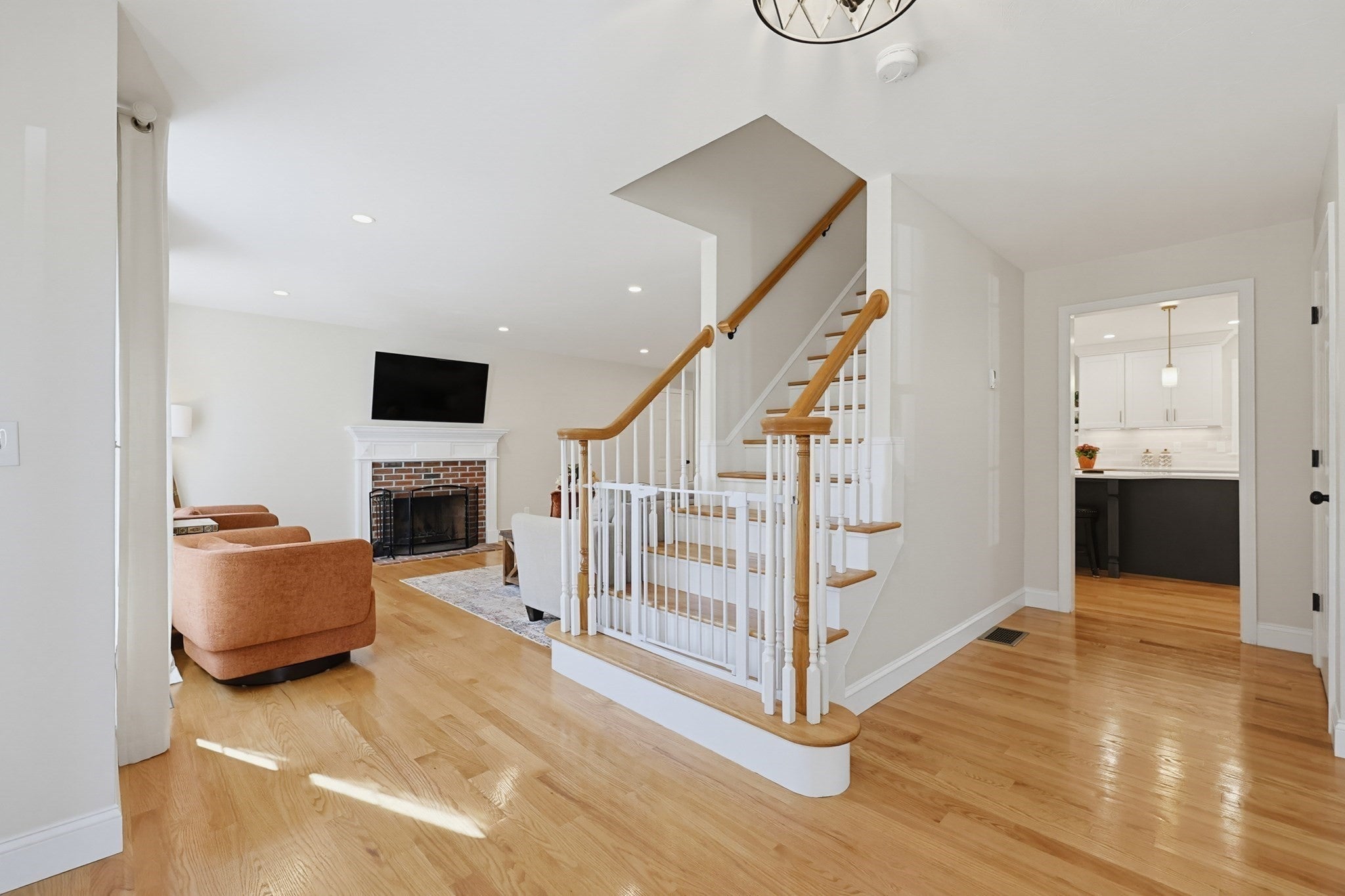 95 Cathedral Drive, Attleboro, MA Photo #11