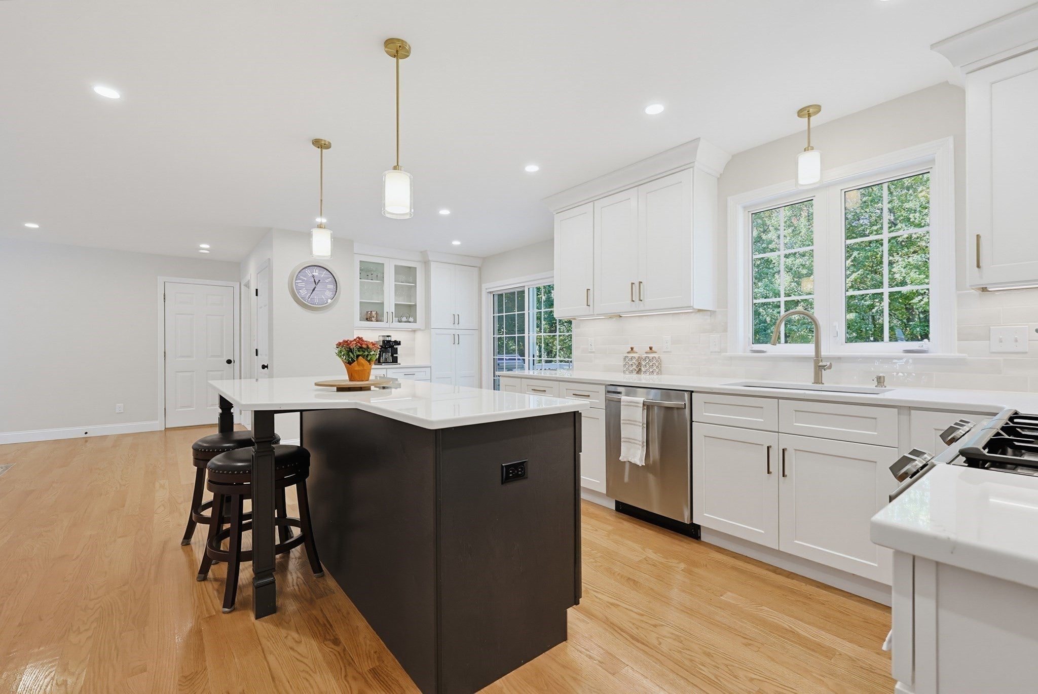 95 Cathedral Drive, Attleboro, MA Photo #19