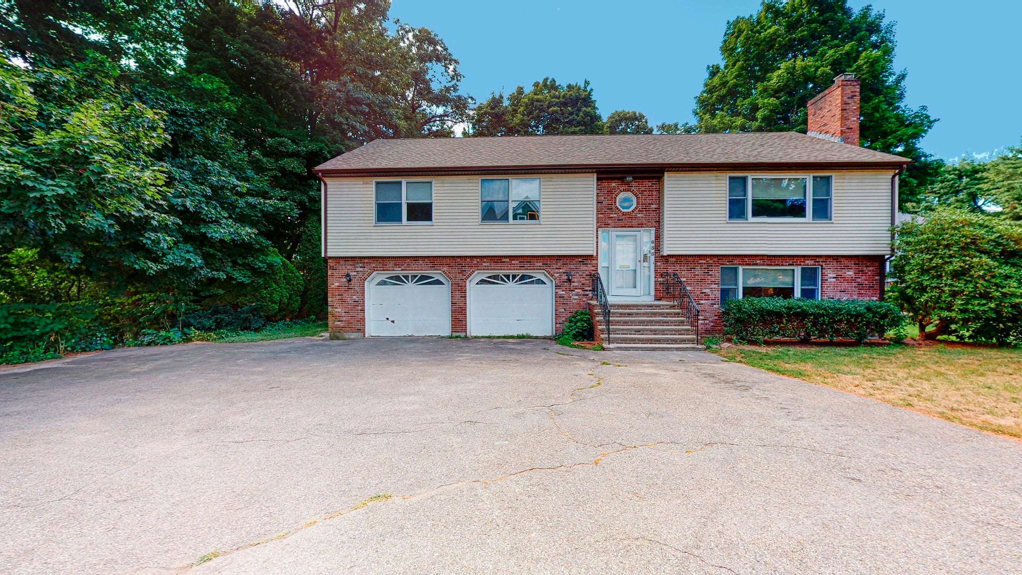 Photo of 655 South St, Waltham, MA