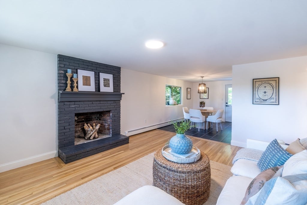 110 Low St, Newburyport, MA Photo #9