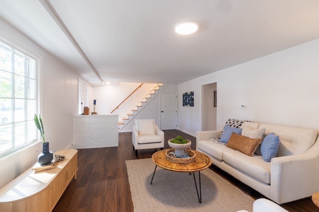 110 Low St, Newburyport, MA Photo #17