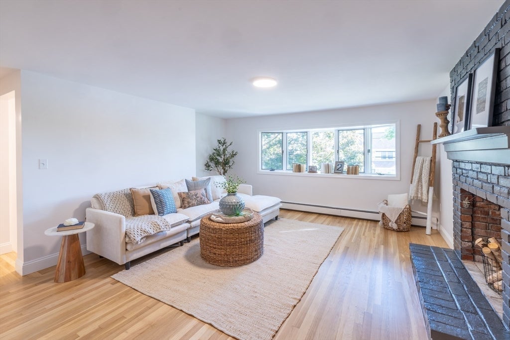 110 Low St, Newburyport, MA Photo #10