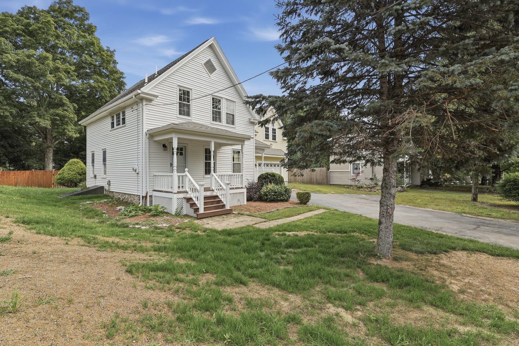 16 Warfield St