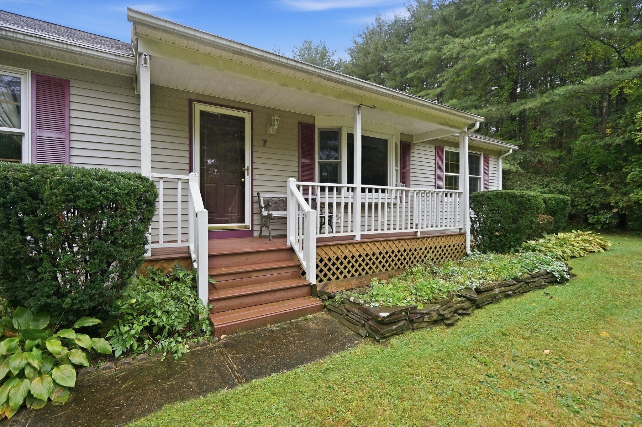 7 Thompson Street, Palmer, MA, 7 Thompson Street, Palmer, MA Photo #3