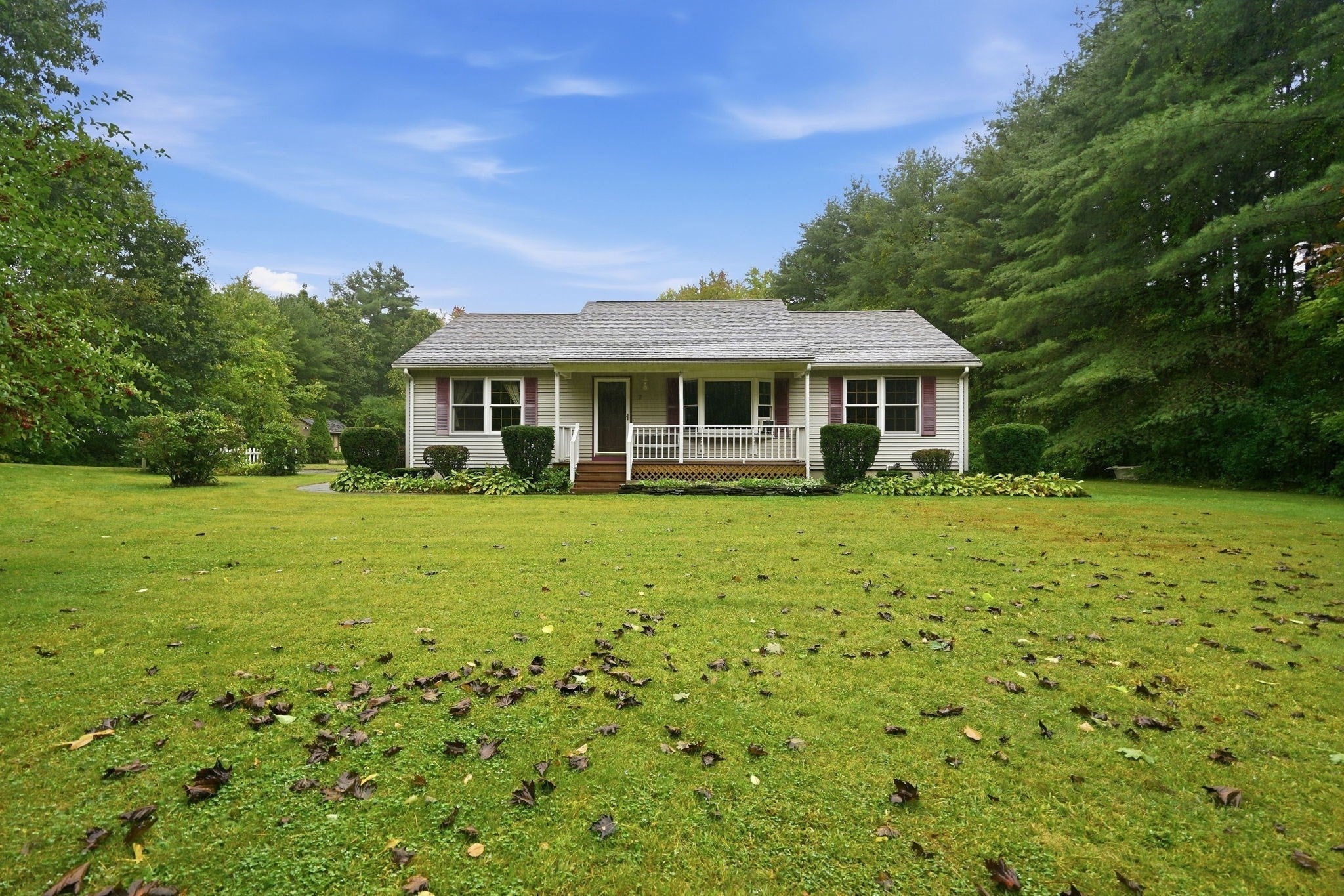 7 Thompson Street, Palmer, MA, 7 Thompson Street, Palmer, MA Photo #2