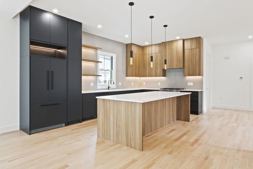 323 Nevada St #2, Newton, MA, 323 Nevada St #2, Newton, MA Photo #2