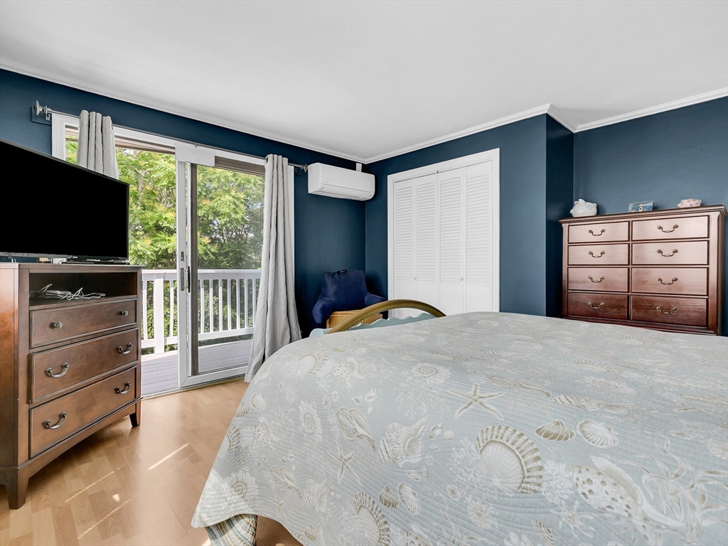 Saugus, Massachusetts 01906, United States, 2 Bedrooms Bedrooms, ,2 BathroomsBathrooms,Residential,Pending,206944