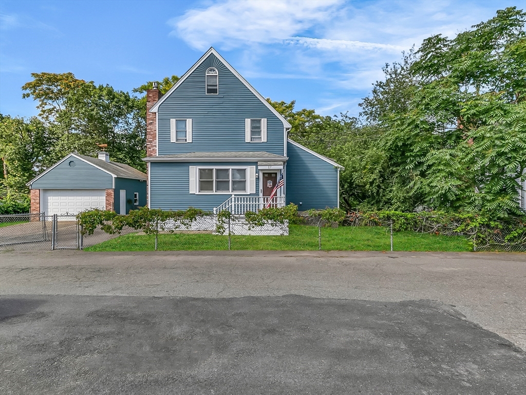 17 Elaine Avenue