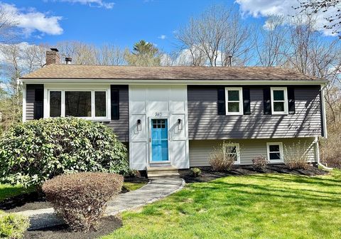 Photo of 362 Center St, Hanover, MA 02339 (MLS # 73512944)