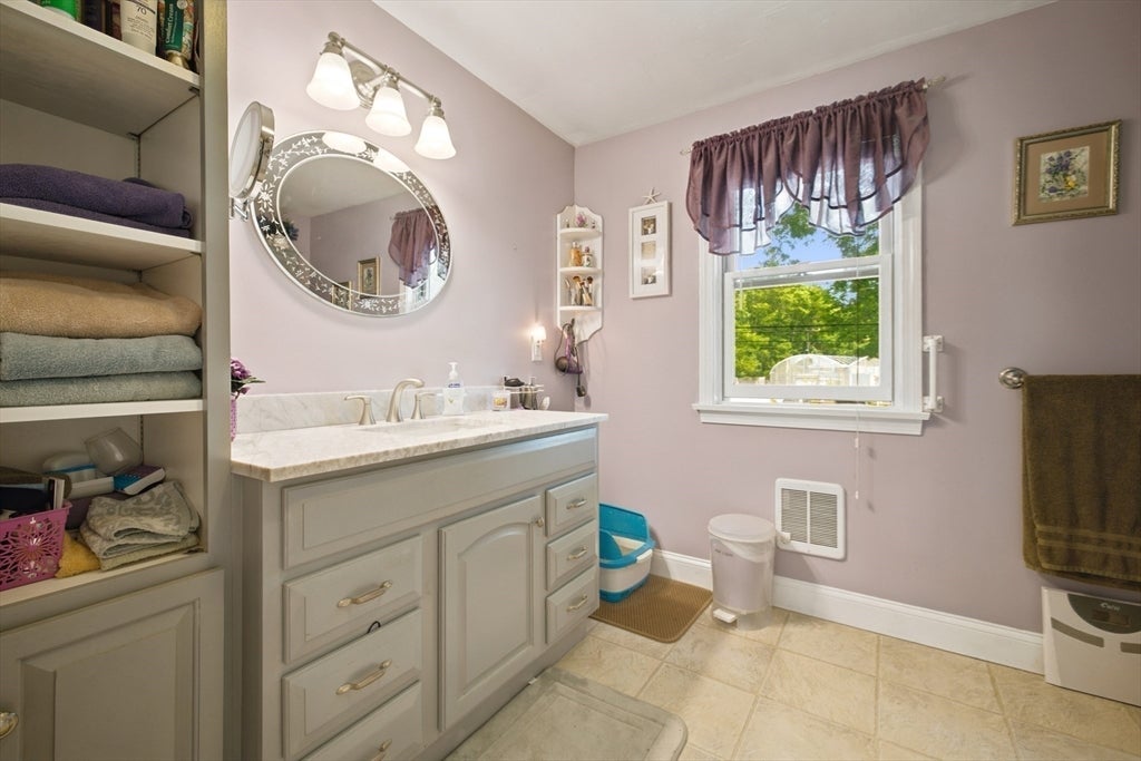 30 Crocker Rd, Falmouth, MA, 30 Crocker Rd, Falmouth, MA Photo #14
