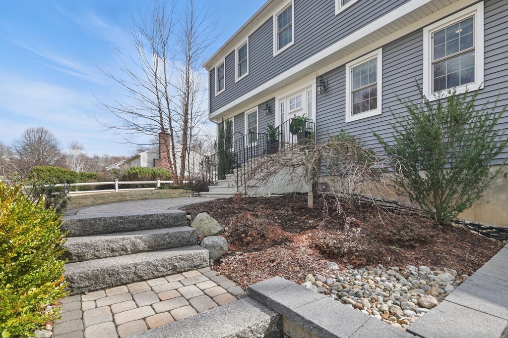 95 Greenmeadow Drive