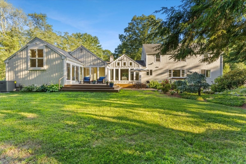100 Wamsutta Rd