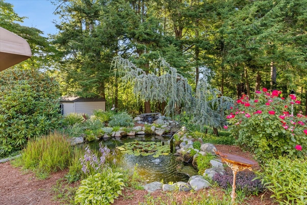 100 Wamsutta Rd