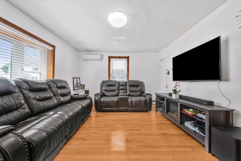 11 Murphy Ct