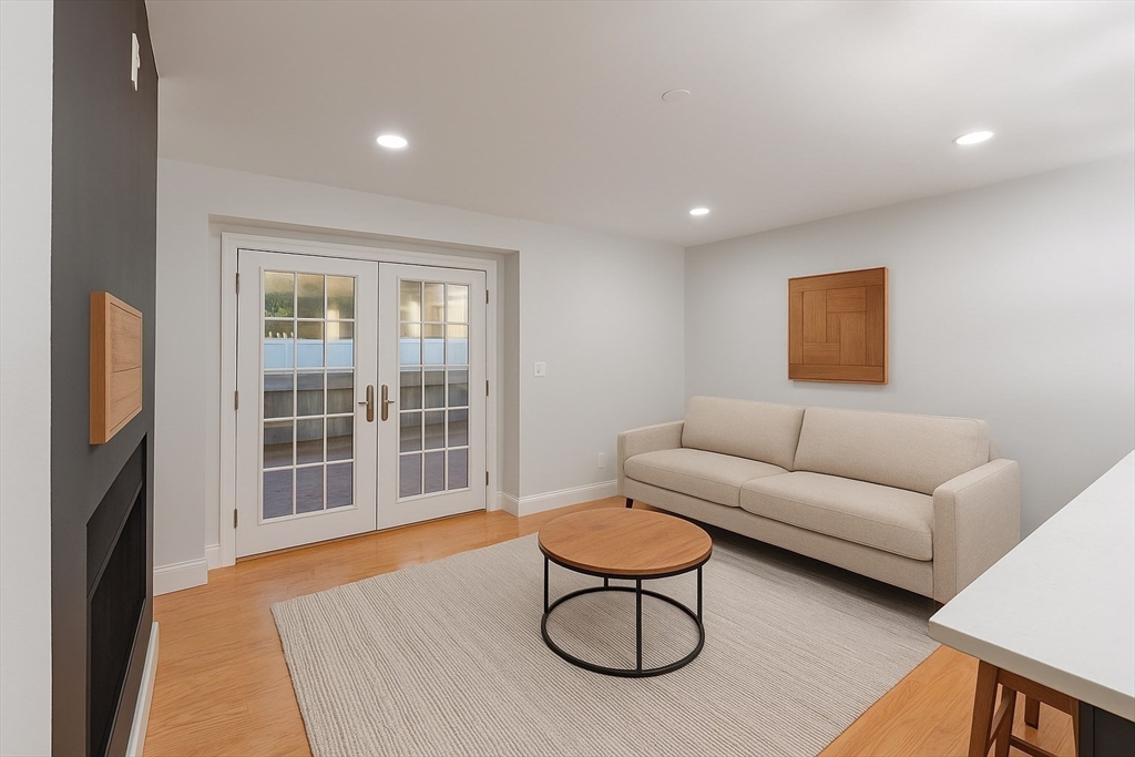 142 Pleasant St 2