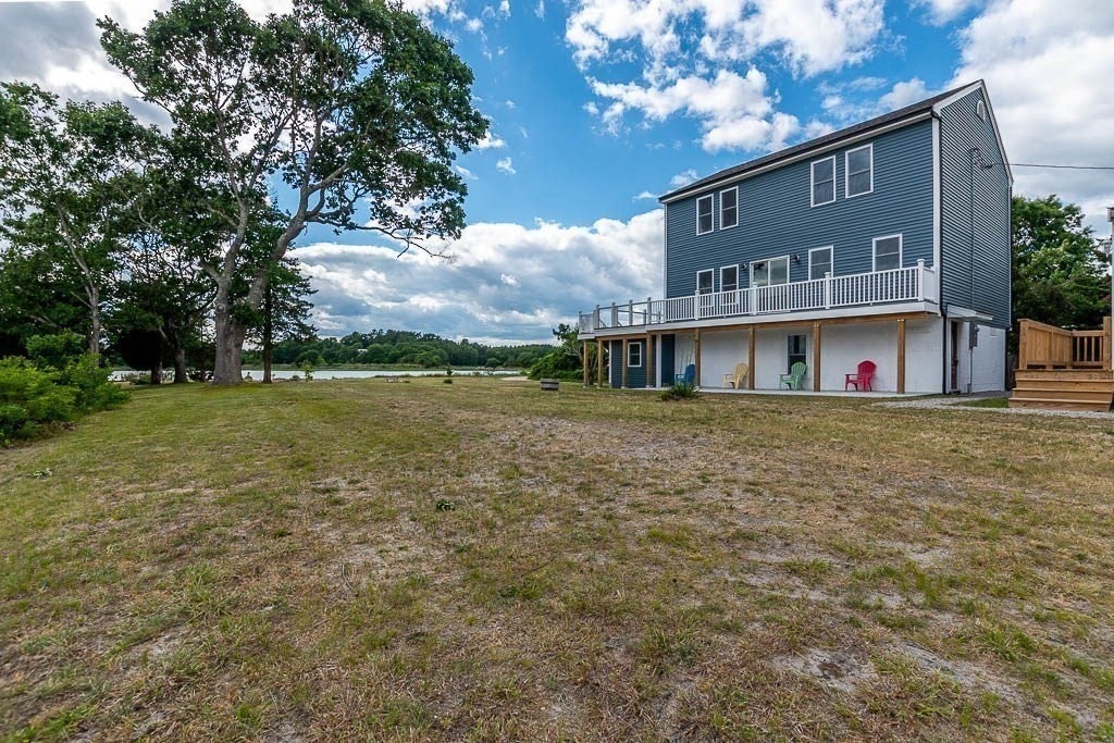 22 Avenue A