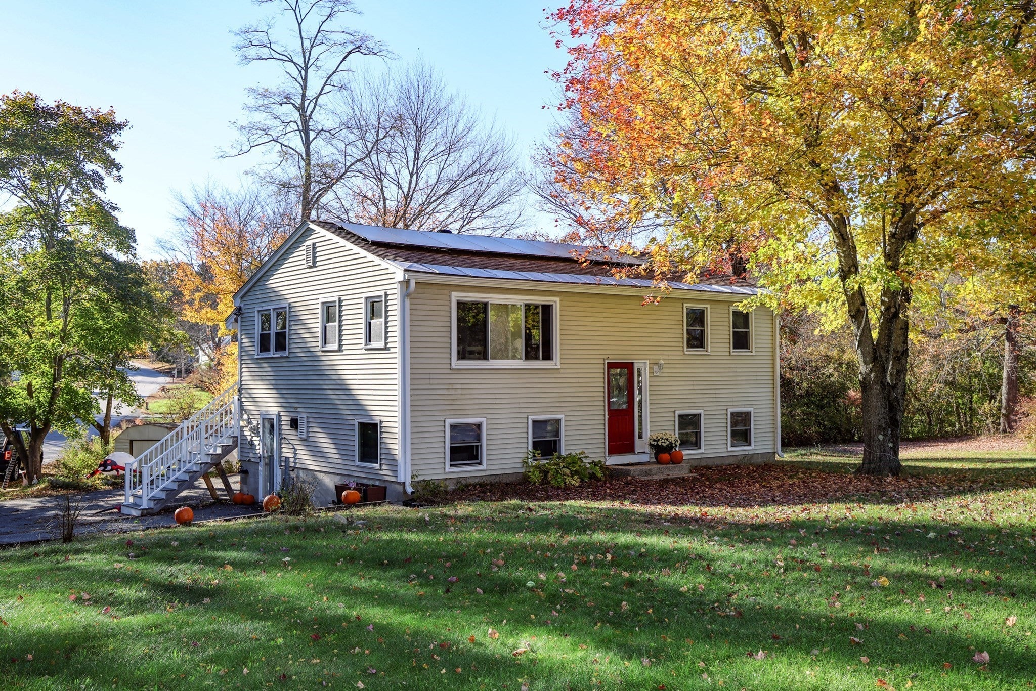 42 Leighton Street, Pepperell, MA Photo #1