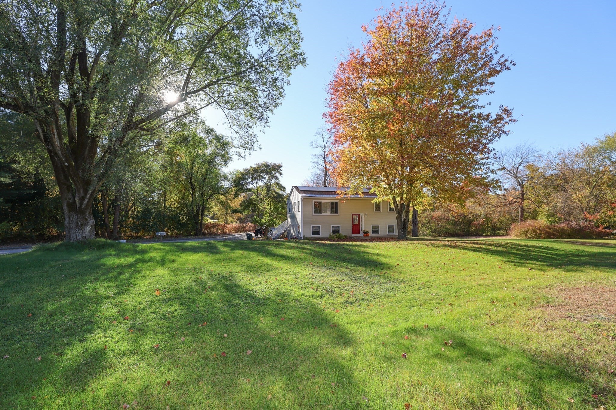 42 Leighton Street, Pepperell, MA Photo #2