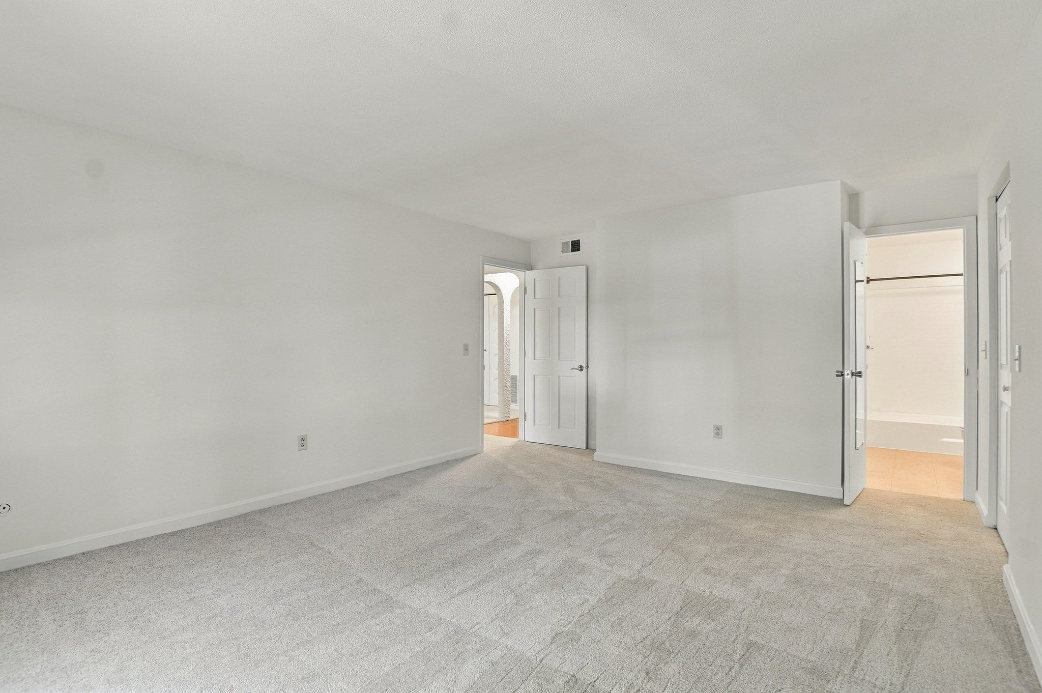 16 Shadowbrook Ln #35, Milford, MA, 16 Shadowbrook Ln #35, Milford, MA Photo #12