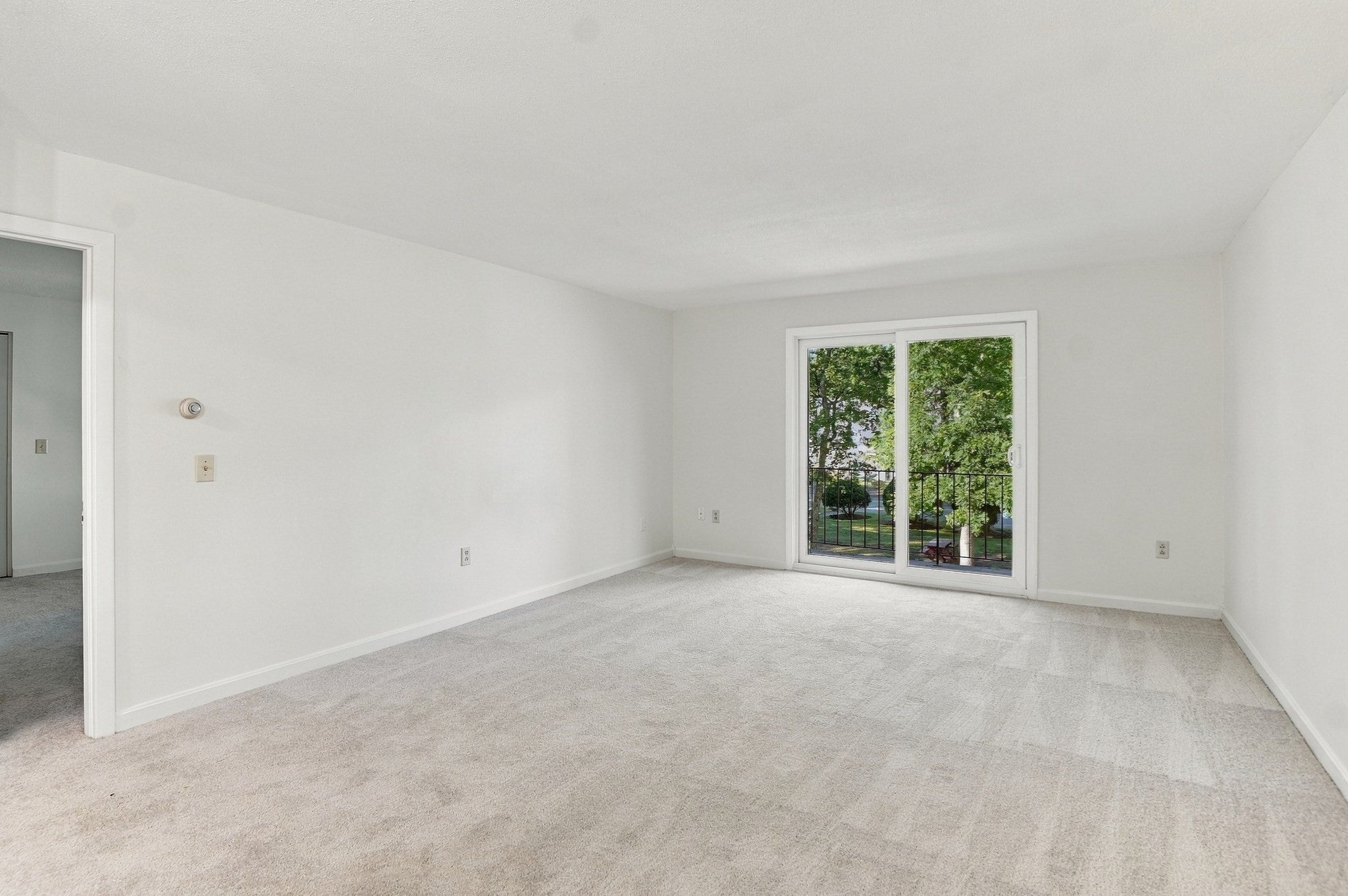 16 Shadowbrook Ln #35, Milford, MA, 16 Shadowbrook Ln #35, Milford, MA Photo #7