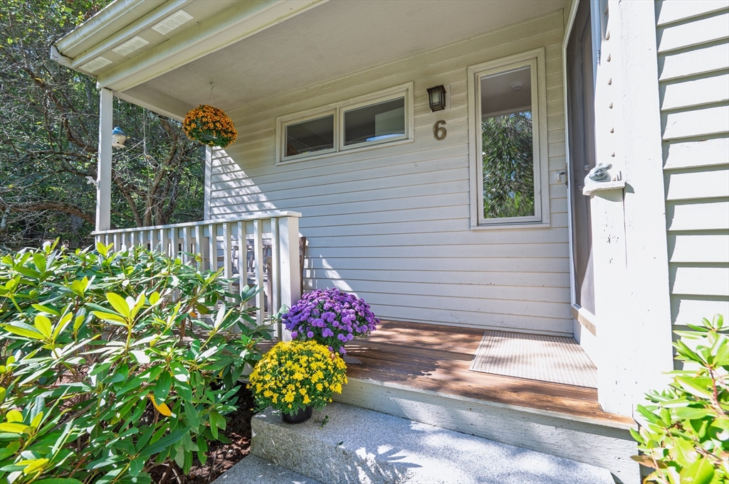 6 Ledgestone Dr