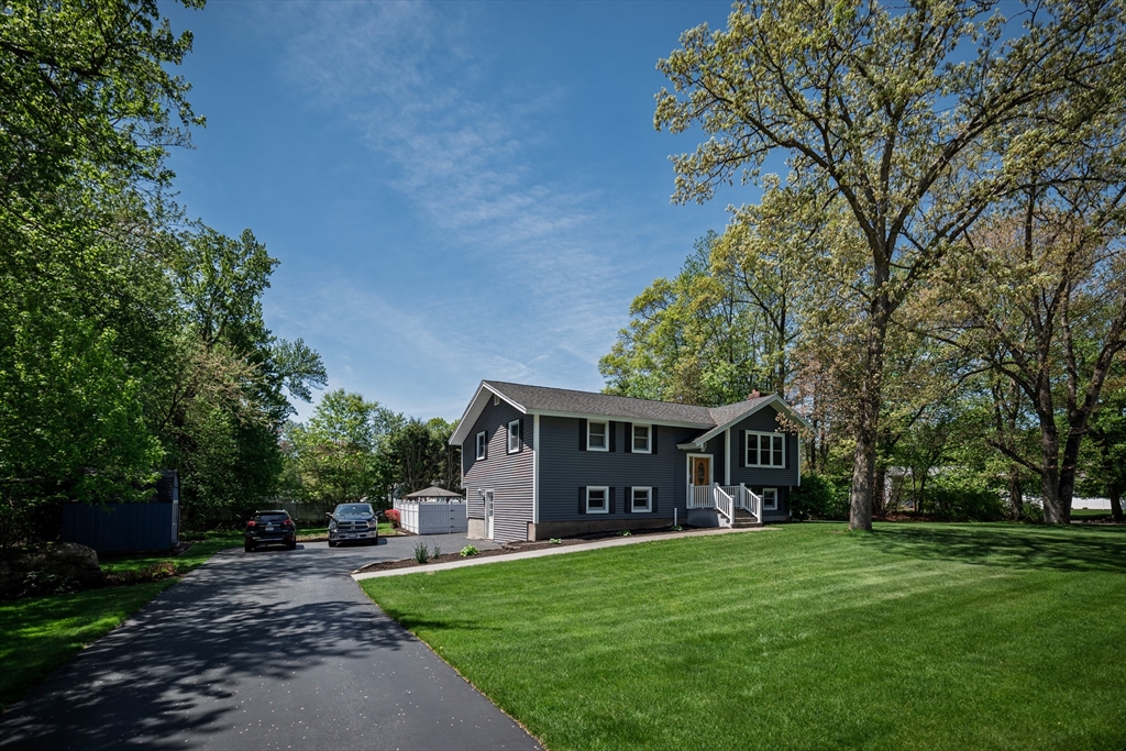 26 John Robinson Dr