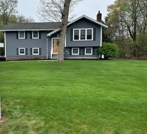 26 John Robinson Dr Hudson MA 01749