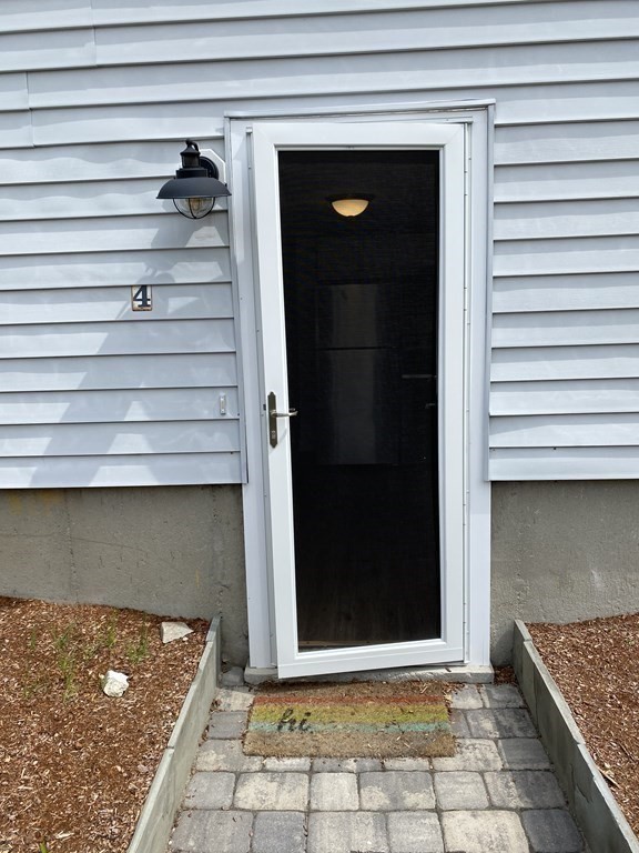 20 Hargrave Avenue 4