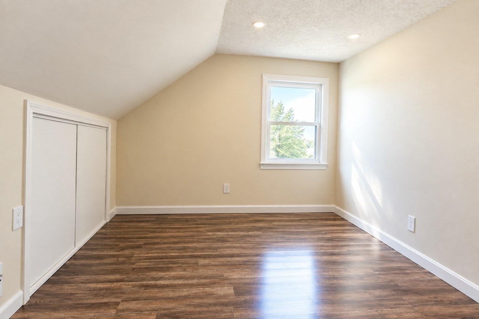 117 Lexington Ave, Lowell, MA, 117 Lexington Ave, Lowell, MA Photo #13