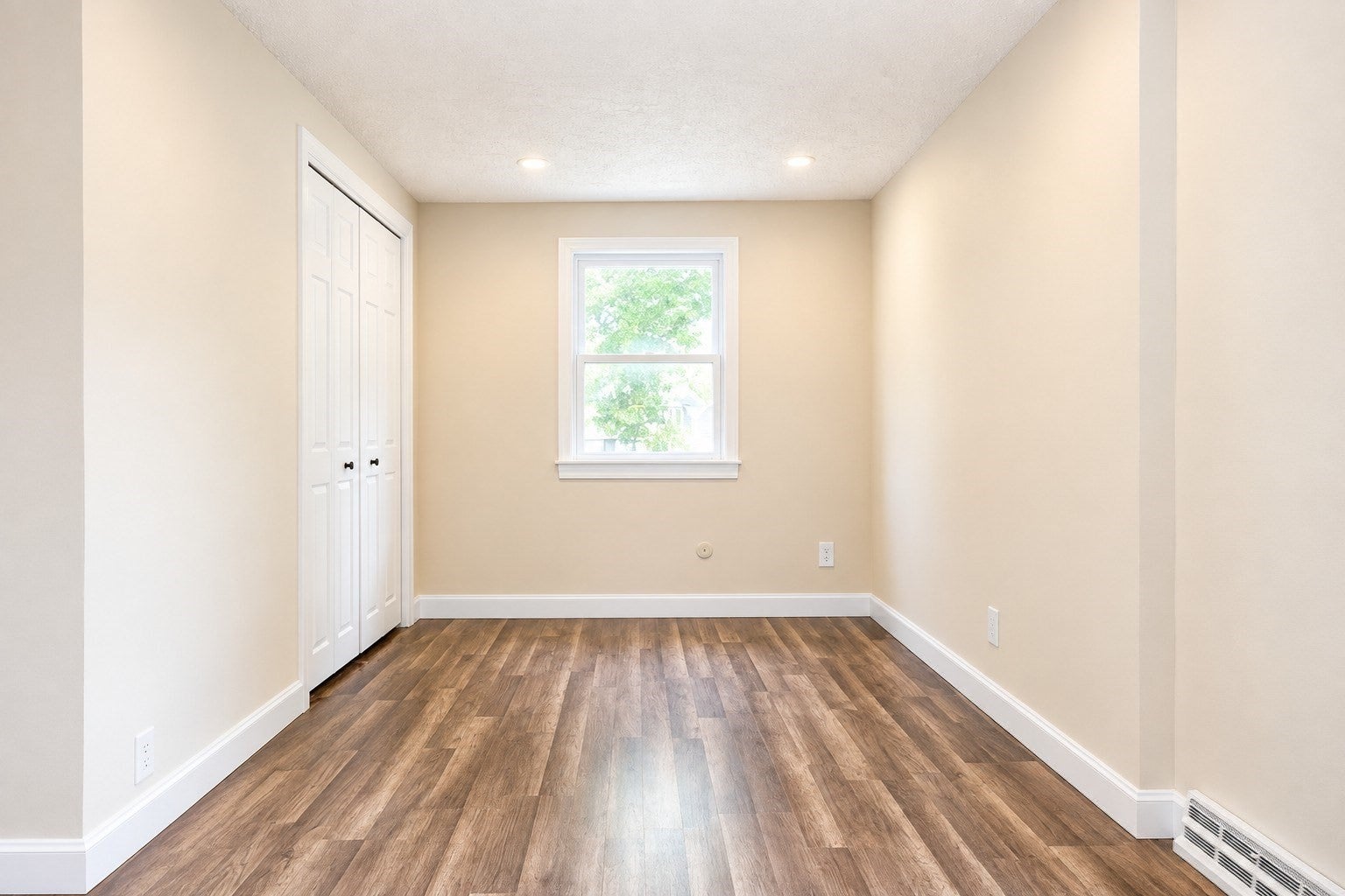 117 Lexington Ave, Lowell, MA, 117 Lexington Ave, Lowell, MA Photo #19