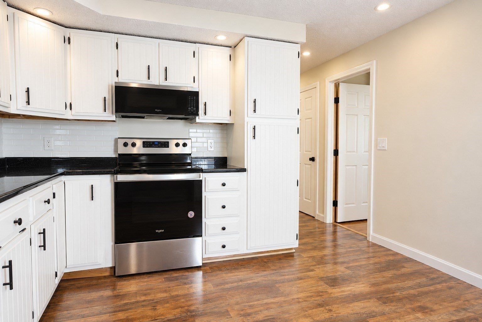 117 Lexington Ave, Lowell, MA, 117 Lexington Ave, Lowell, MA Photo #6