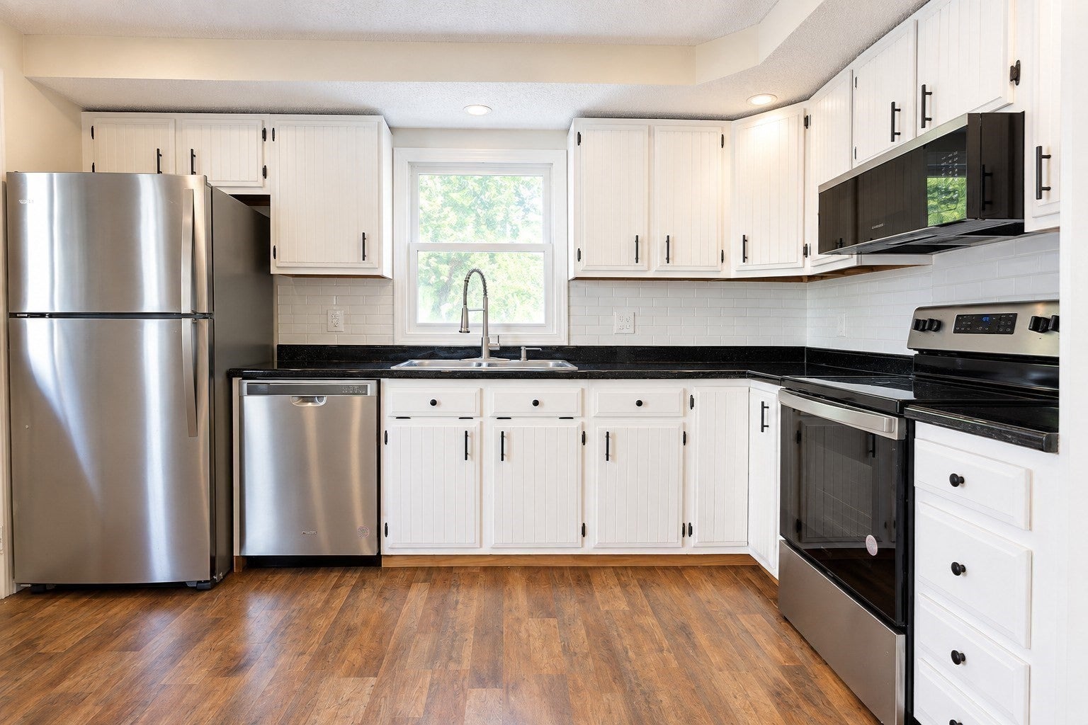 117 Lexington Ave, Lowell, MA, 117 Lexington Ave, Lowell, MA Photo #5