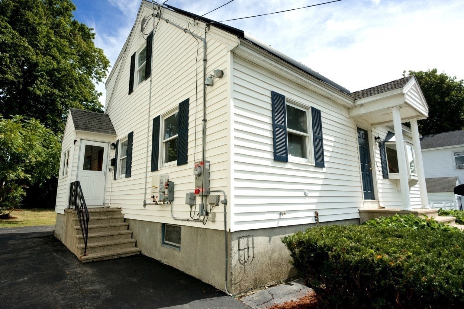 117 Lexington Ave, Lowell, MA, 117 Lexington Ave, Lowell, MA Photo #2